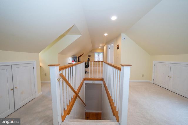 646 BEECHWOOD DR, Havertown, PA 19083
