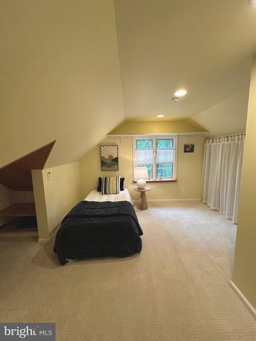 646 BEECHWOOD DR, Havertown, PA 19083