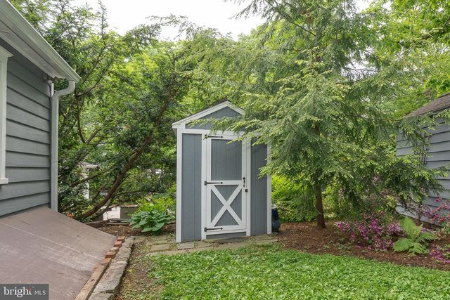646 BEECHWOOD DR, Havertown, PA 19083
