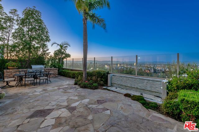 7391 Coastal View Drive, Los Angeles, CA 90045