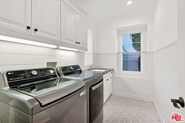 7391 Coastal View Drive, Los Angeles, CA 90045