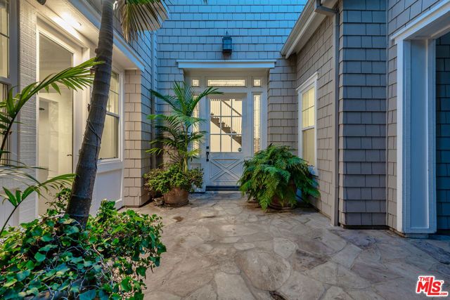 7391 Coastal View Drive, Los Angeles, CA 90045