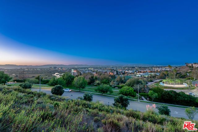 7391 Coastal View Drive, Los Angeles, CA 90045