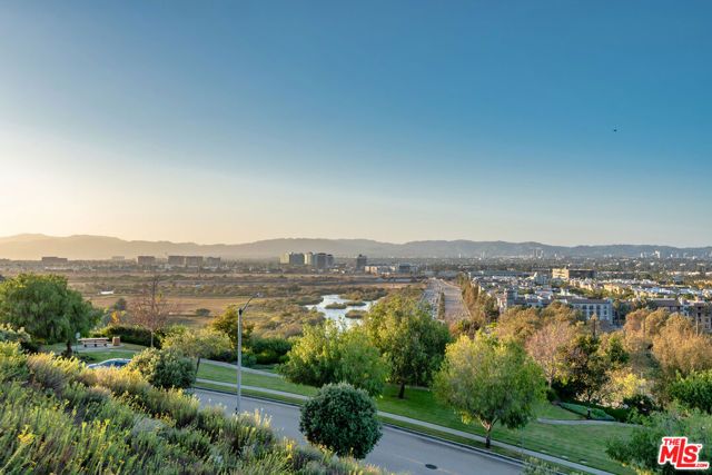 7391 Coastal View Drive, Los Angeles, CA 90045