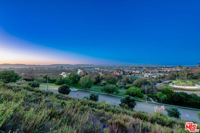 7391 Coastal View Drive, Los Angeles, CA 90045