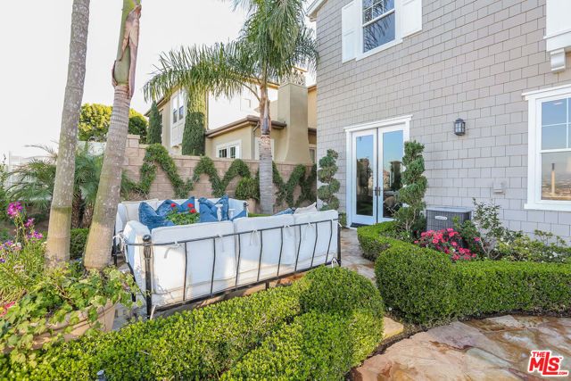7391 Coastal View Drive, Los Angeles, CA 90045