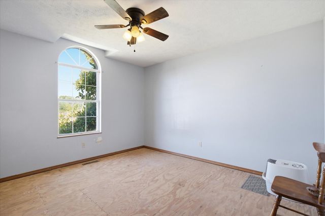 706 State Highway Ab, Willard, MO 65781