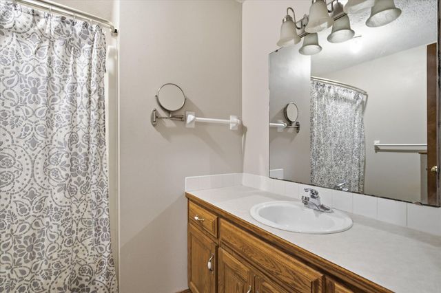 706 State Highway Ab, Willard, MO 65781