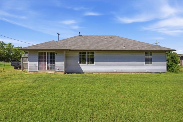 706 State Highway Ab, Willard, MO 65781