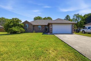706 State Highway Ab, Willard, MO 65781