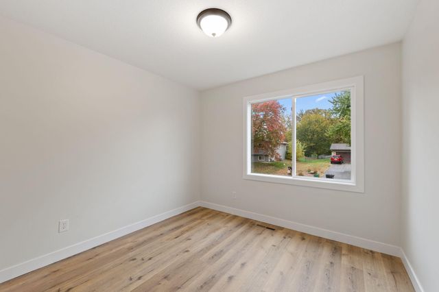 8333 Abbott Avenue N, Brooklyn Park, MN 55443