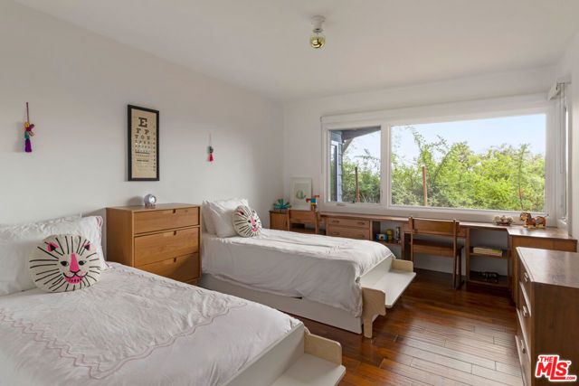 2235 Villa Heights Road, Pasadena, CA 91107