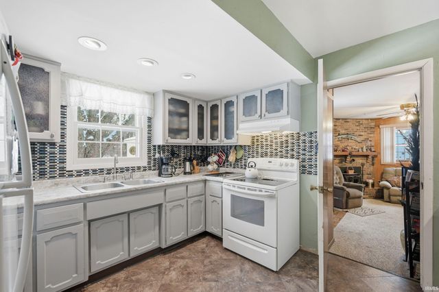 1908 N Alden Road, Muncie, IN 47304