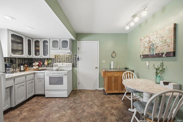 1908 N Alden Road, Muncie, IN 47304