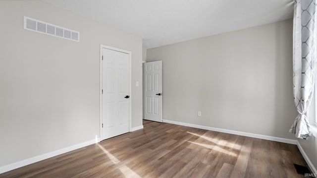 1225 E Lewis Street, Fort Wayne, IN 46803