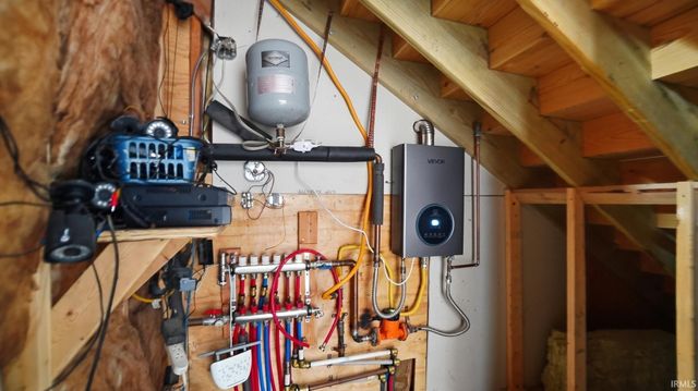 1225 E Lewis Street, Fort Wayne, IN 46803