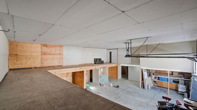 1225 E Lewis Street, Fort Wayne, IN 46803