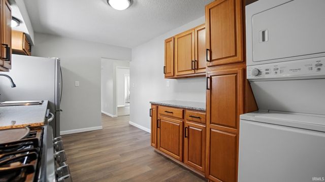 1225 E Lewis Street, Fort Wayne, IN 46803