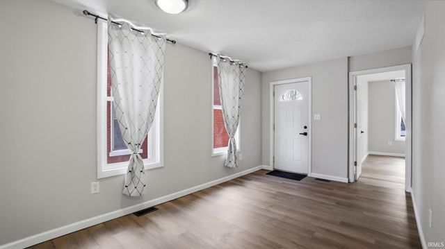 1225 E Lewis Street, Fort Wayne, IN 46803