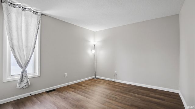 1225 E Lewis Street, Fort Wayne, IN 46803