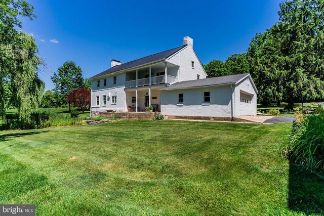3 KATIE LN, Carlisle, PA 17015