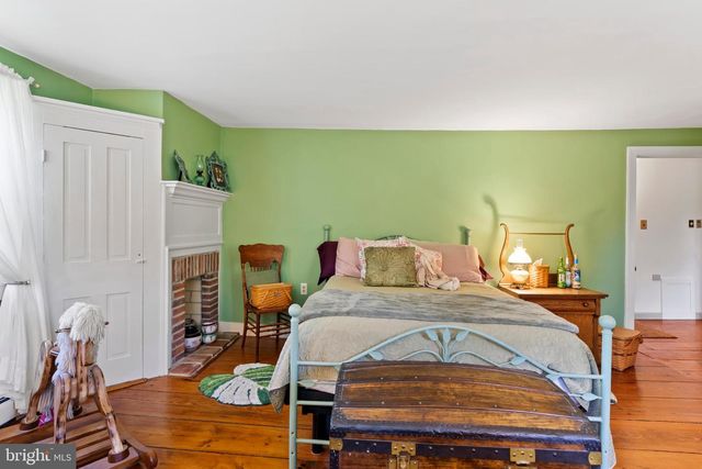 3 KATIE LN, Carlisle, PA 17015