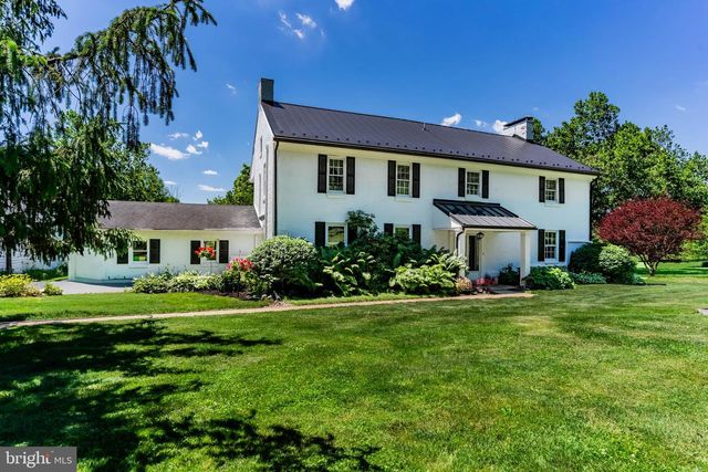 3 KATIE LN, Carlisle, PA 17015