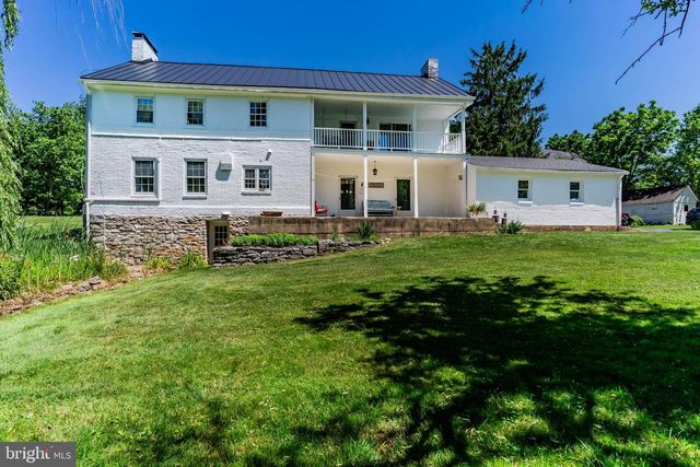 3 KATIE LN, Carlisle, PA 17015