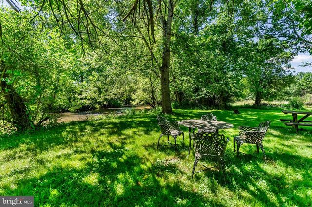3 KATIE LN, Carlisle, PA 17015