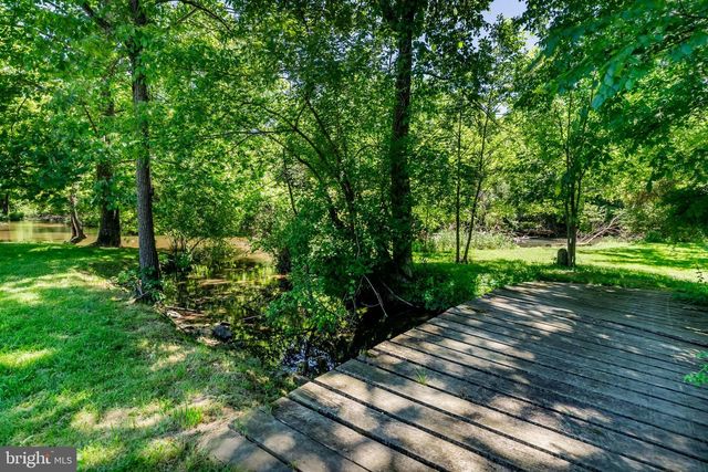 3 KATIE LN, Carlisle, PA 17015