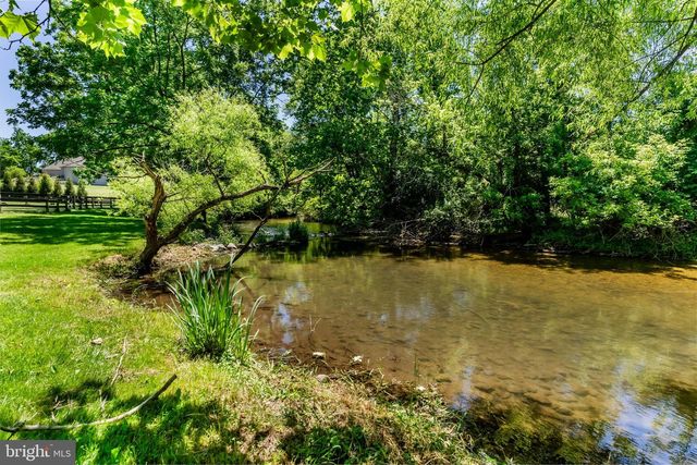 3 KATIE LN, Carlisle, PA 17015