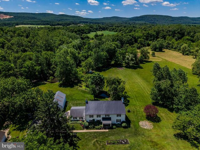 3 KATIE LN, Carlisle, PA 17015