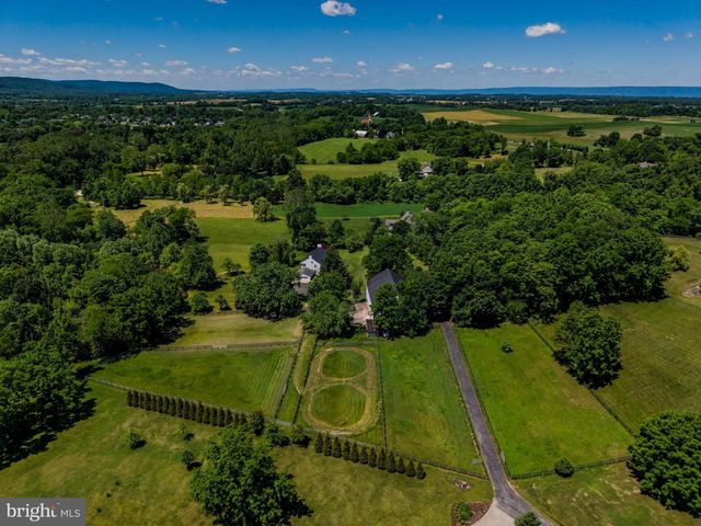 3 KATIE LN, Carlisle, PA 17015