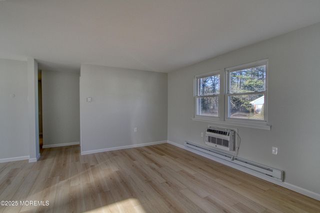 25 Molly Pitcher Boulevard B, Whiting, NJ 08759