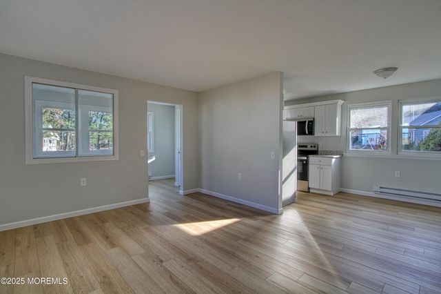 25 Molly Pitcher Boulevard B, Whiting, NJ 08759