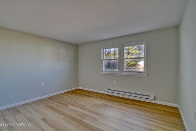 25 Molly Pitcher Boulevard B, Whiting, NJ 08759