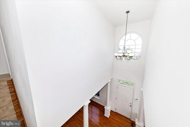 100 SUNLIGHT DR, Frederick, MD 21702