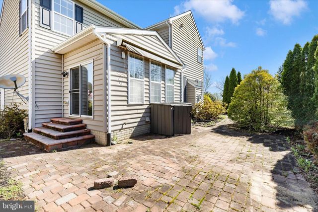 100 SUNLIGHT DR, Frederick, MD 21702