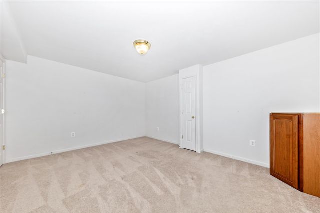 100 SUNLIGHT DR, Frederick, MD 21702