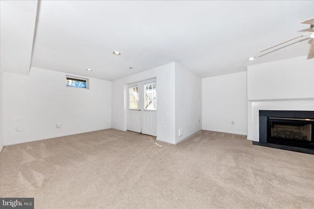 100 SUNLIGHT DR, Frederick, MD 21702