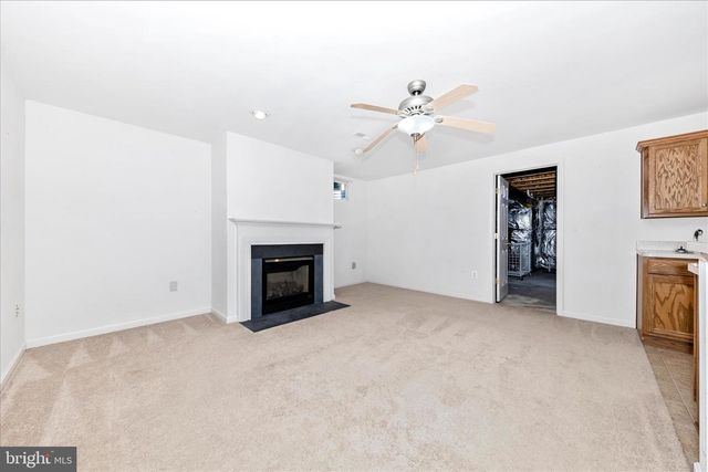 100 SUNLIGHT DR, Frederick, MD 21702