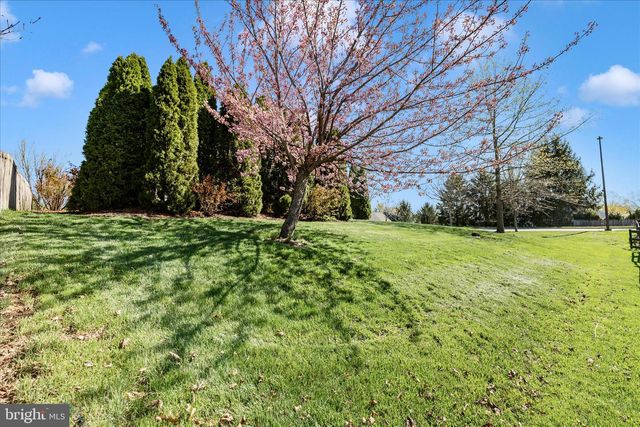 100 SUNLIGHT DR, Frederick, MD 21702
