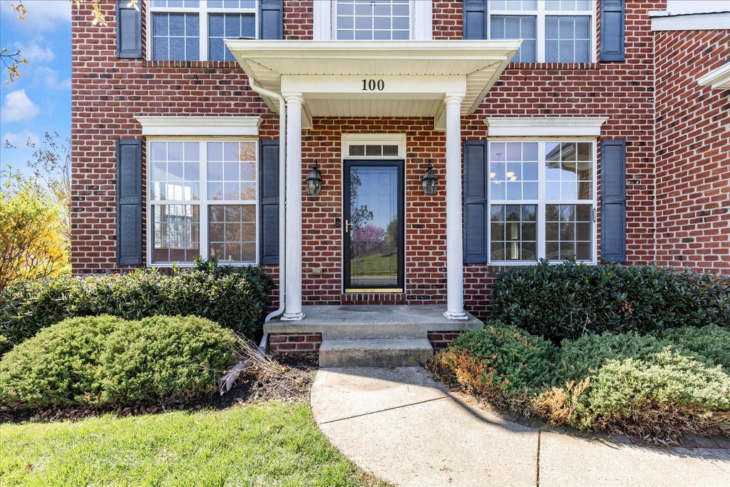100 SUNLIGHT DR, Frederick, MD 21702