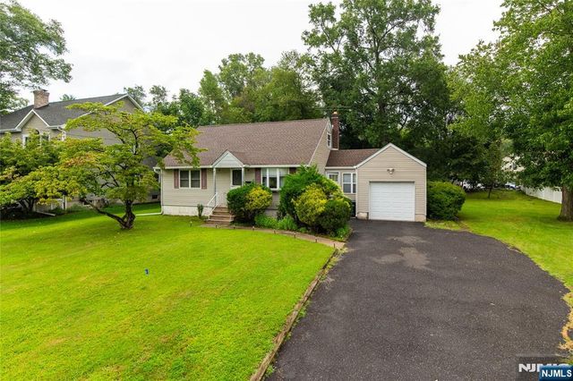 46 Linwood Avenue, Midland Park, NJ 07432