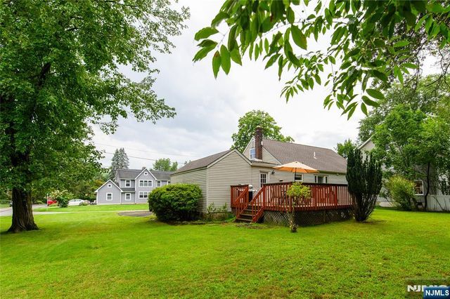 46 Linwood Avenue, Midland Park, NJ 07432