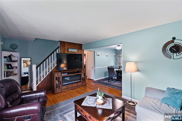 46 Linwood Avenue, Midland Park, NJ 07432