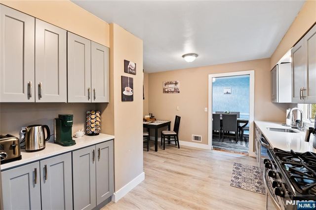 46 Linwood Avenue, Midland Park, NJ 07432