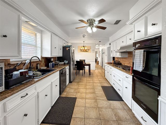 3109 Robin Road, Plano, TX 75075