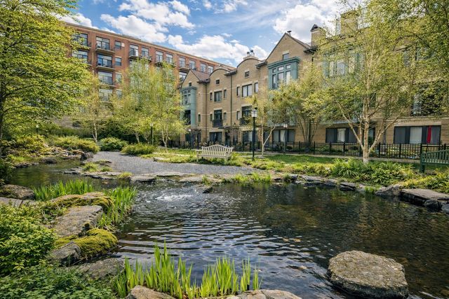 1330 W Monroe Street 410, Chicago, IL 60607