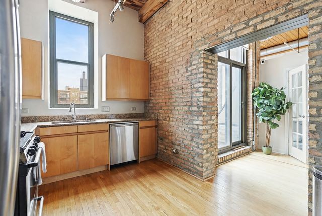 1330 W Monroe Street 410, Chicago, IL 60607